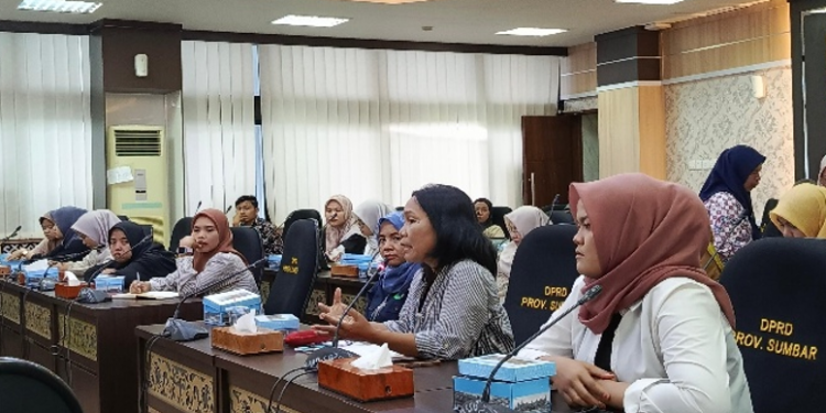 Audiensi dengan DPRD Sumbar, Nurani Perempuan Bahas Optimalisasi Pemulihan Korban Kekerasan